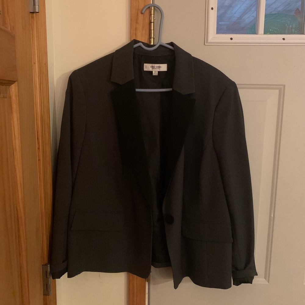 Jones Studio Blazer